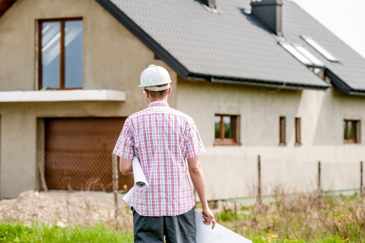 Yeni bir ev inşa etme sürecinde bir mimarın katkıları ve profesyonel yardımın avantajları.